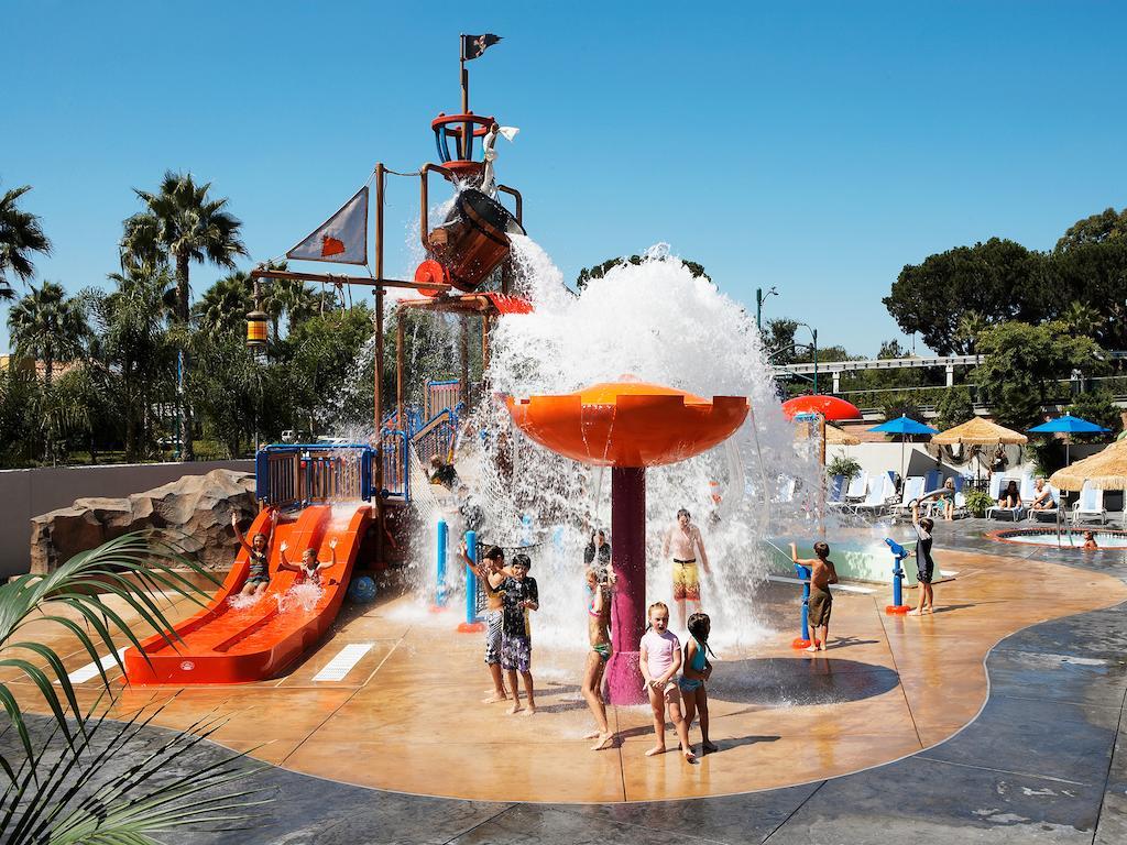 Howard Johnson By Wyndham Anaheim Hotel & Water Playground Fasiliteter bilde