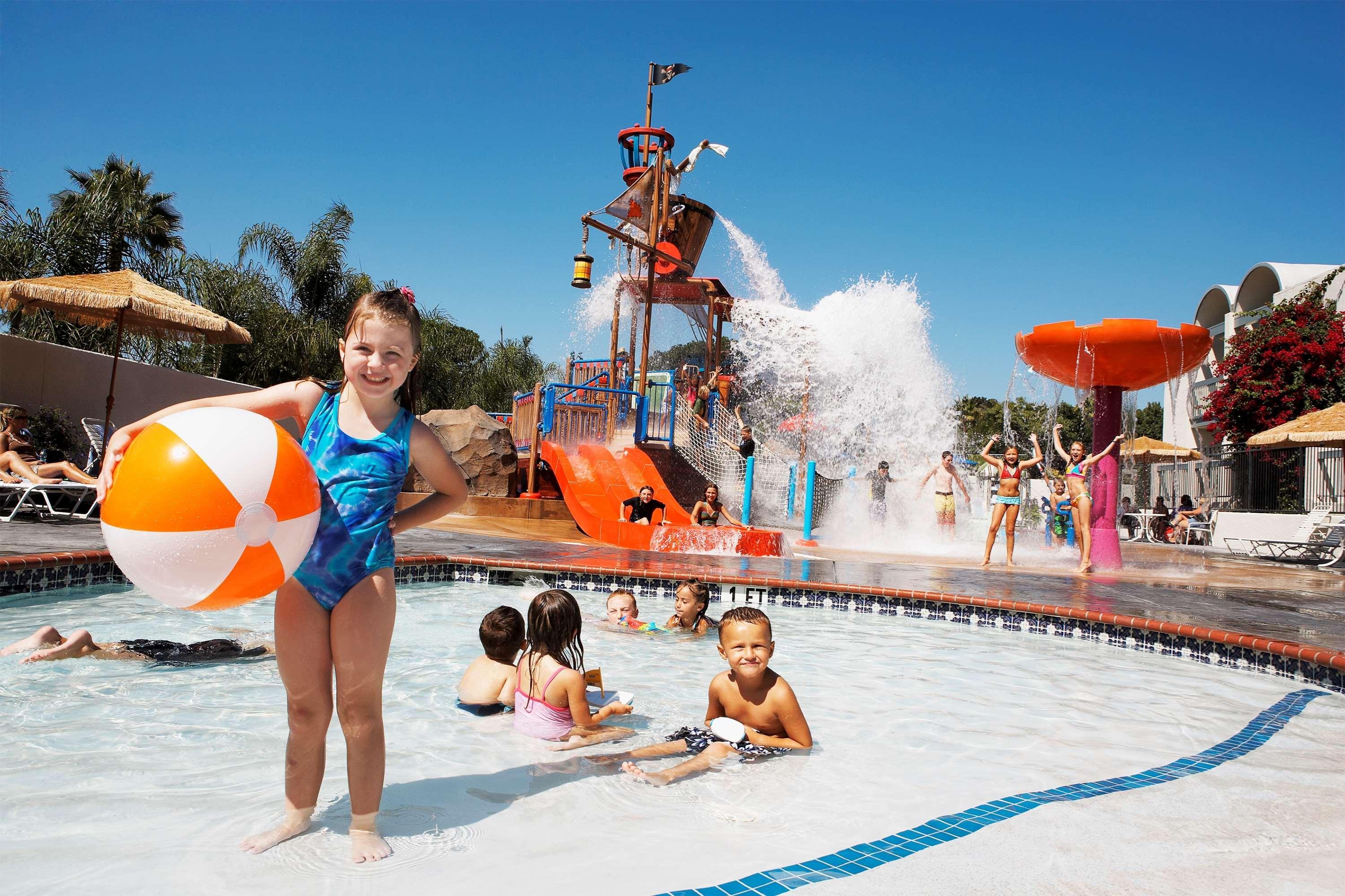 Howard Johnson By Wyndham Anaheim Hotel & Water Playground Fasiliteter bilde